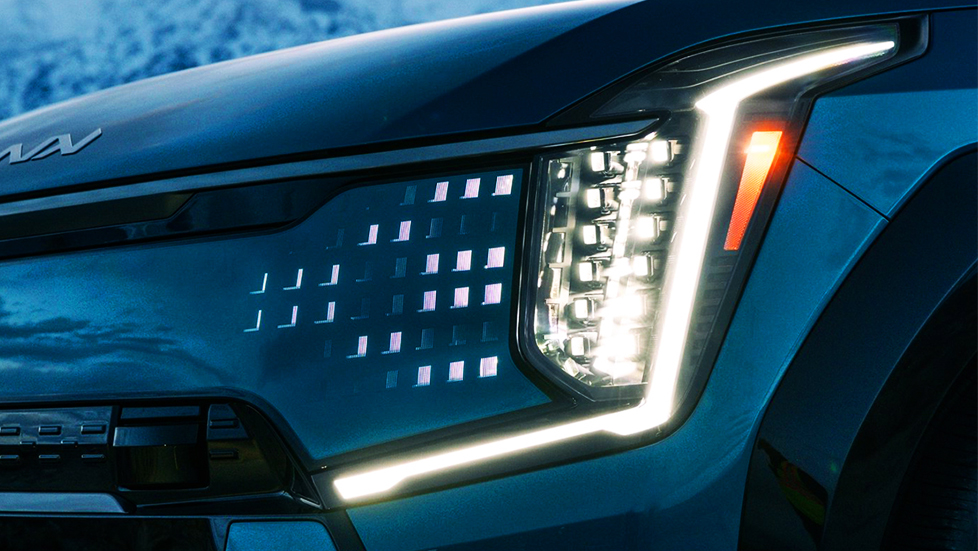 new-year's-kia-L-poster.jpg